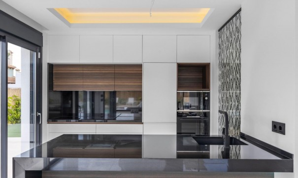 Sale - Detached Villa -
Torrevieja - Torreta florida