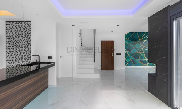 Sale - Detached Villa -
Torrevieja - Torreta florida