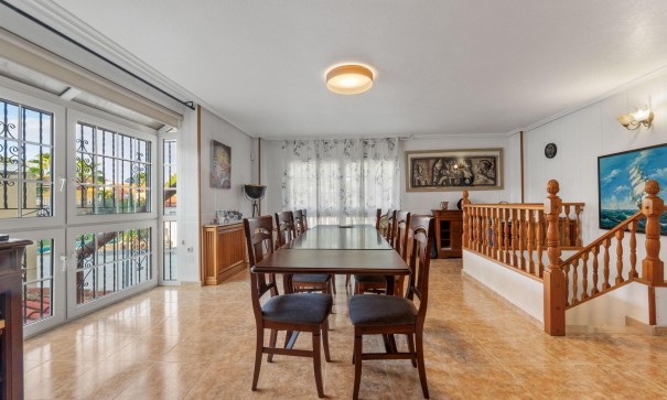 Sale - Detached Villa -
Torrevieja - Los balcones