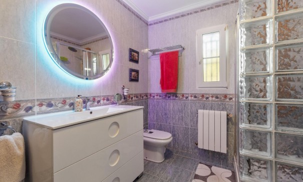 Sale - Detached Villa -
Torrevieja - Los balcones