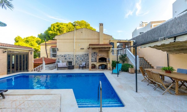 Sale - Detached Villa -
Torrevieja - Los balcones