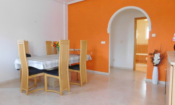 Herverkoop - Vrijstaande Villa -
Bigastro