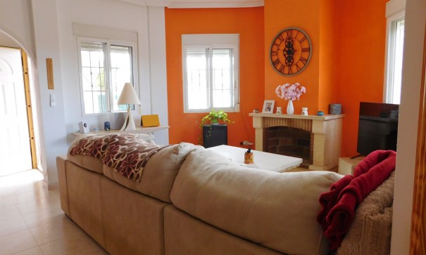 Herverkoop - Vrijstaande Villa -
Bigastro