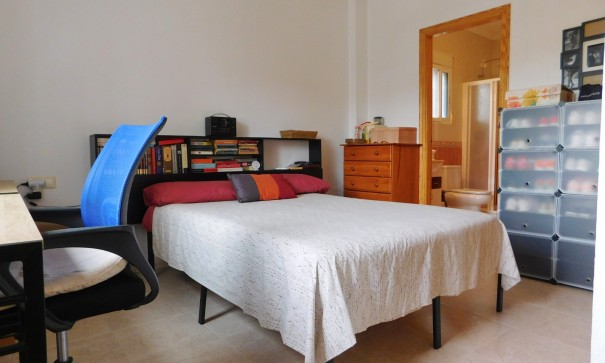 Herverkoop - Vrijstaande Villa -
Bigastro