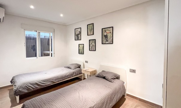 Sale - Apartment Flat -
Playa del Cura - Torrevieja