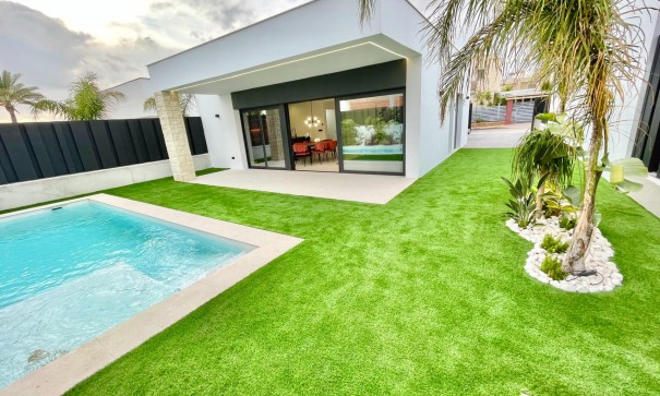 Nowa konstrukcja - Willa wolnostojąca -
Molina De Segura - Urb. La Quinta