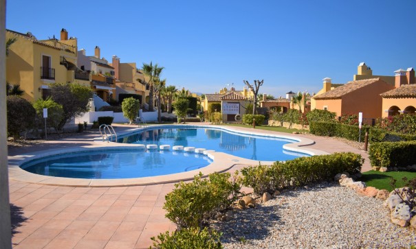 Sale - Town house -
Algorfa - La Finca Golf Resort