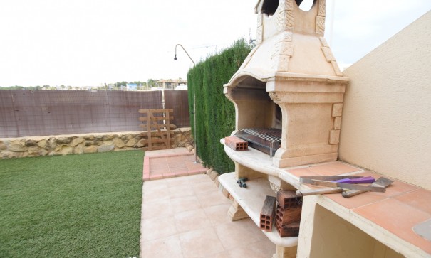 Sale - Town house -
Algorfa - La Finca Golf Resort