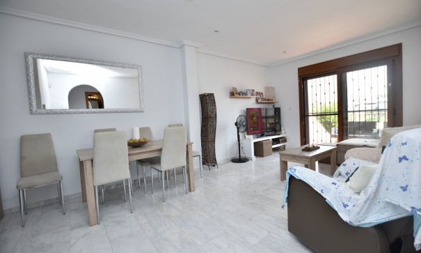 Sale - Town house -
Algorfa - La Finca Golf Resort