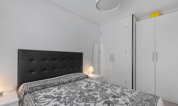 Sale - Apartment Flat -
Torrevieja - La Mata