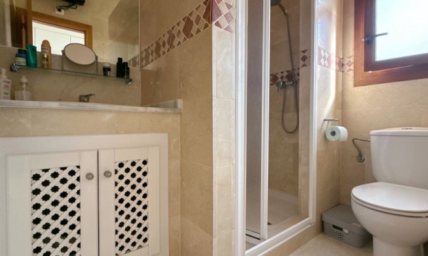 Videresalg - Fritliggende villa -
Algorfa