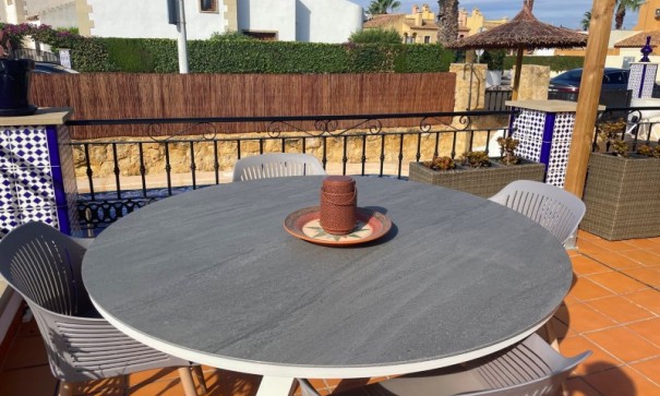 Videresalg - Fritliggende villa -
Algorfa