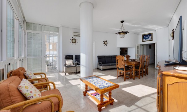 Sale - Apartment Flat -
Torrevieja - Playa del Acequión