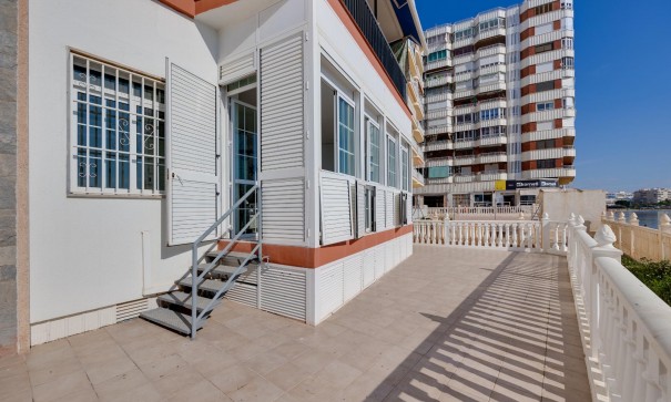 Sale - Apartment Flat -
Torrevieja - Playa del Acequión