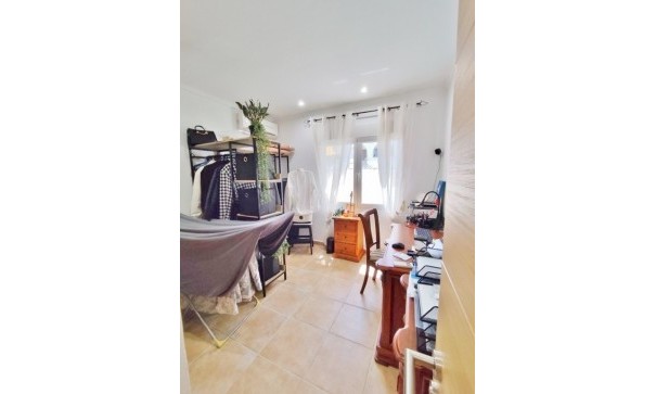 Herverkoop - Vrijstaande Villa -
San Miguel de Salinas