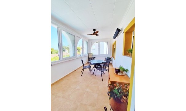 Herverkoop - Vrijstaande Villa -
San Miguel de Salinas