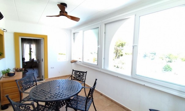 Herverkoop - Vrijstaande Villa -
San Miguel de Salinas