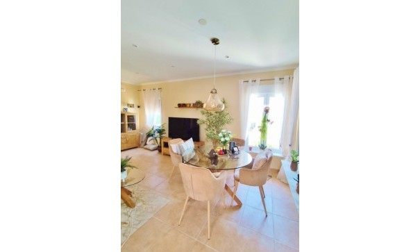 Herverkoop - Vrijstaande Villa -
San Miguel de Salinas