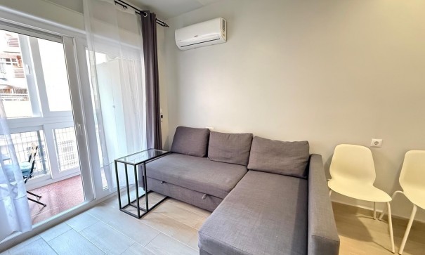 Sale - Apartment Flat -
Torrevieja - Playa de los Locos