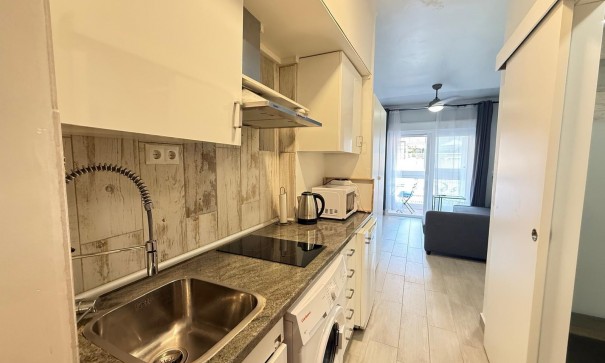 Sale - Apartment Flat -
Torrevieja - Playa de los Locos