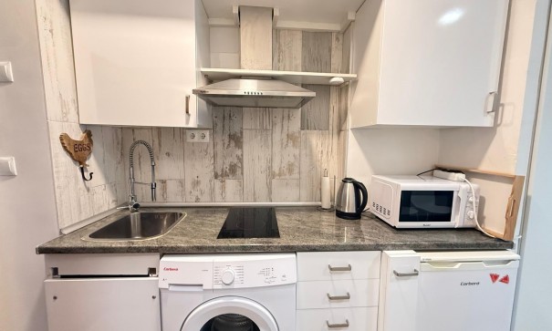 Sale - Apartment Flat -
Torrevieja - Playa de los Locos