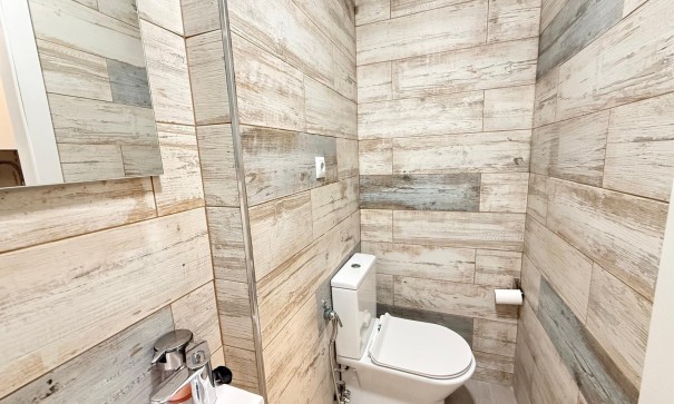 Sale - Apartment Flat -
Torrevieja - Playa de los Locos