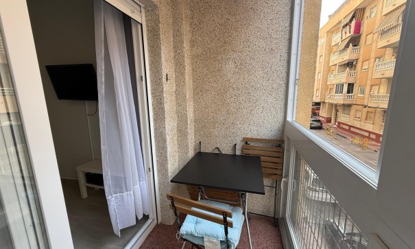 Sale - Apartment Flat -
Torrevieja - Playa de los Locos