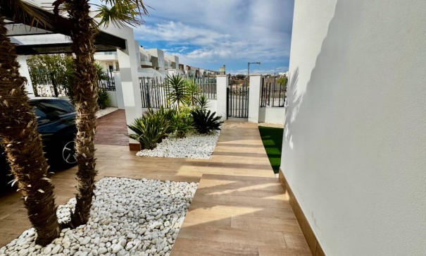 Sale - Detached Villa -
Algorfa - La Finca Golf Resort