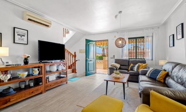 Resale - Freistehende Villa -
Algorfa