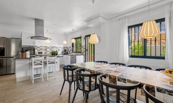 Resale - Freistehende Villa -
Algorfa