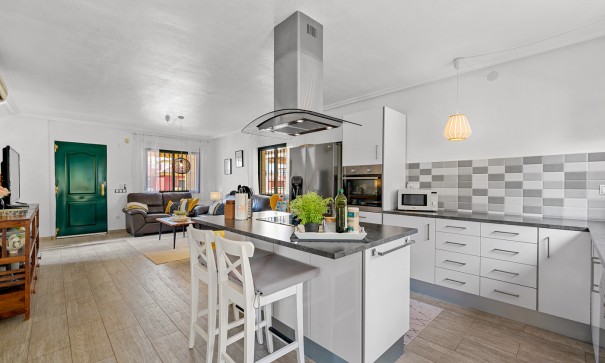 Resale - Freistehende Villa -
Algorfa