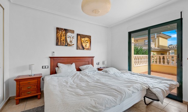 Resale - Freistehende Villa -
Algorfa