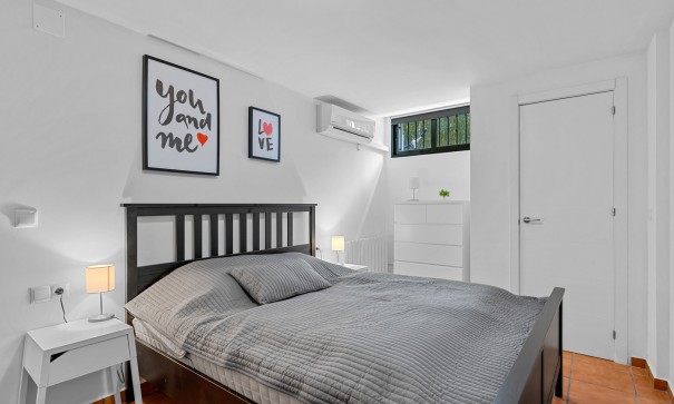 Resale - Freistehende Villa -
Algorfa