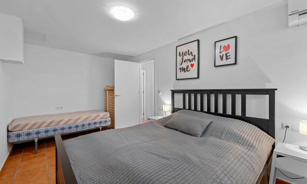 Resale - Freistehende Villa -
Algorfa