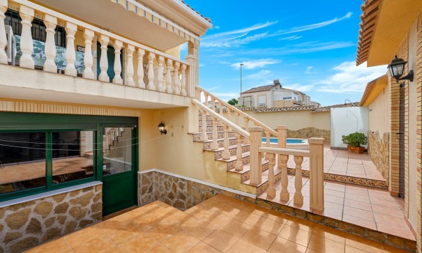 Resale - Freistehende Villa -
Algorfa