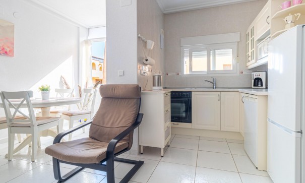 Sale - Apartment Flat -
Torrevieja - Punta prima