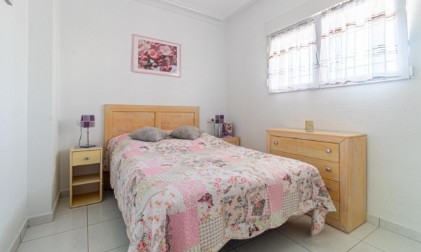 Sale - Apartment Flat -
Torrevieja - Punta prima