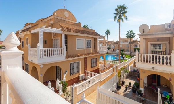 Sale - Town house -
Orihuela Costa - Cabo Roig