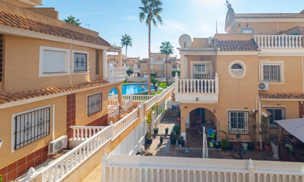 Sale - Town house -
Orihuela Costa - Cabo Roig