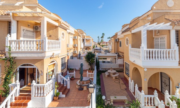Sale - Town house -
Orihuela Costa - Cabo Roig