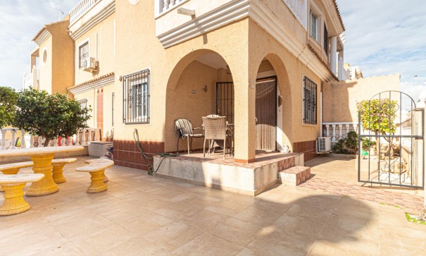 Sale - Town house -
Orihuela Costa - Cabo Roig