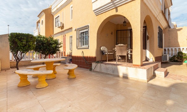 Sale - Town house -
Orihuela Costa - Cabo Roig