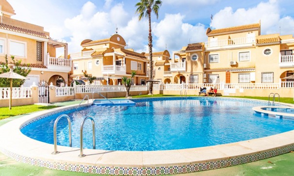 Sale - Town house -
Orihuela Costa - Cabo Roig