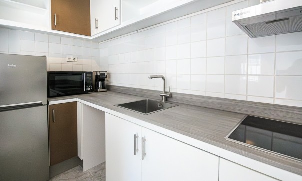 Sprzedaż - Dom miejski -
San Miguel de Salinas