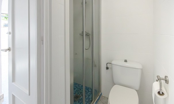 Sprzedaż - Dom miejski -
San Miguel de Salinas