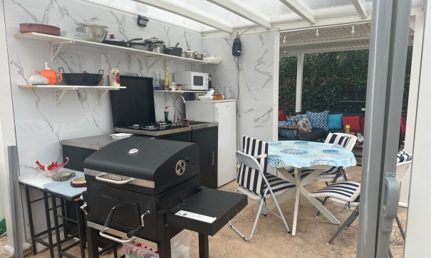 Resale - Freistehende Villa -
Hondón de las Nieves