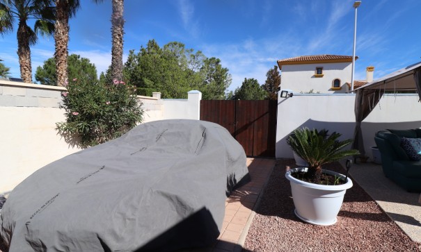 Resale - Freistehende Villa -
Hondón de las Nieves