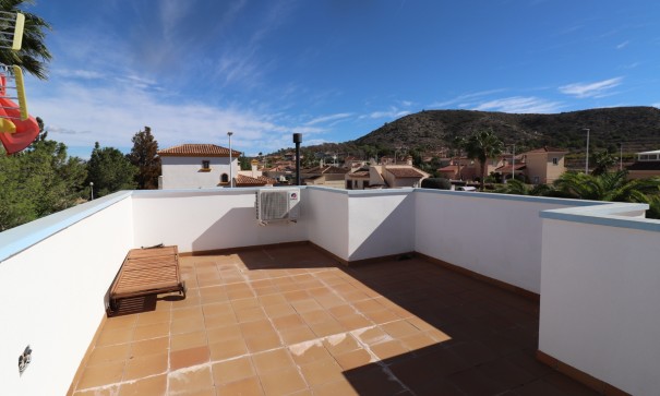 Resale - Freistehende Villa -
Hondón de las Nieves