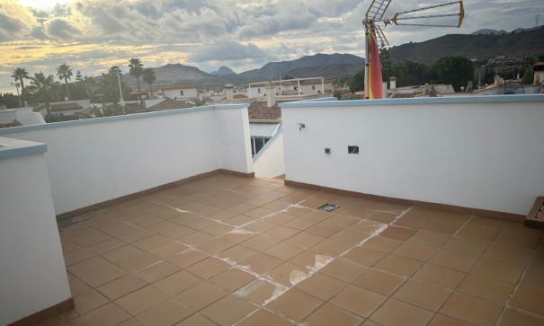 Resale - Freistehende Villa -
Hondón de las Nieves