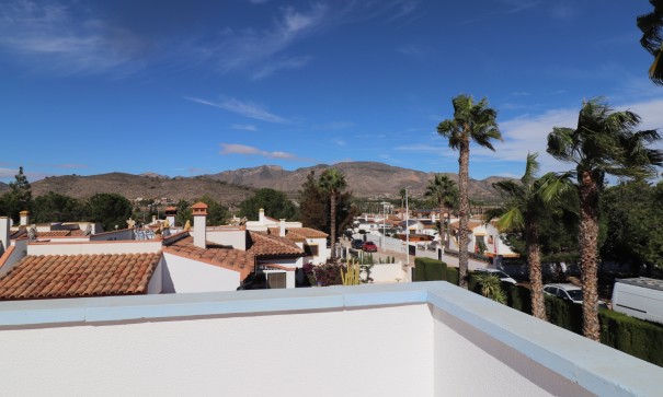 Resale - Freistehende Villa -
Hondón de las Nieves